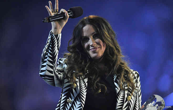 Alanis Morissette postpones ‘Jagged Little Pill’ US tour until summer 2021