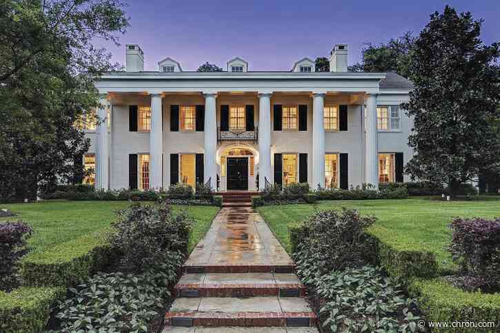 River Oaks home offers abundant amenities