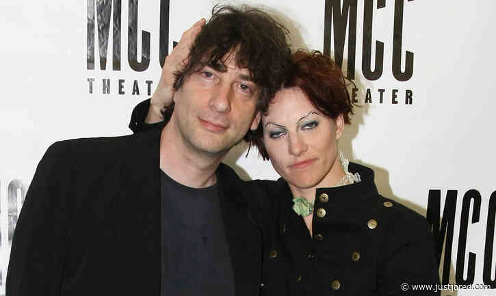 Neil Gaiman's Latest GoodReads Pick Is a Dig at Estranged Wife Amanda Palmer (Update: He Was Hacked!)