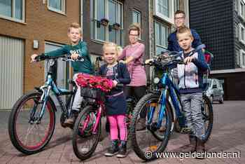Deze ouders wacht logistieke nachtmerrie nu scholen weer opengaan: ‘Ik sjees van de ene naar de andere’