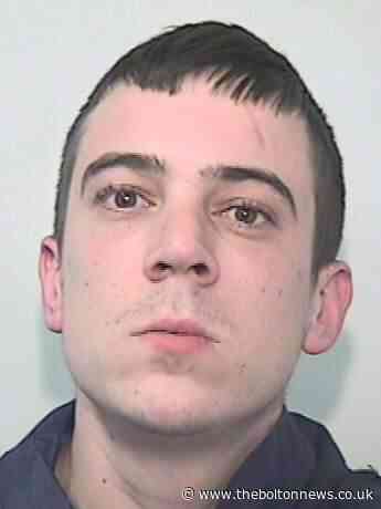 Knifeman queued patiently before robbing Horwich Co-op store - The Bolton News