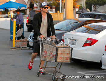 Chris Hemsworth, Chrissy Teigen, and Other Celebrities Who Do Their Own Grocery Shopping - Showbiz Cheat Sheet