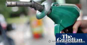 Morrisons cuts petrol price to under £1 a litre