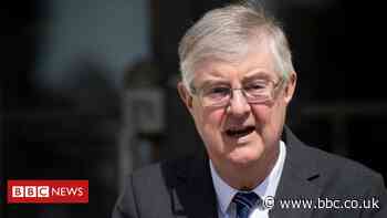 Coronavirus: Wales' stay home advice 'has not changed'