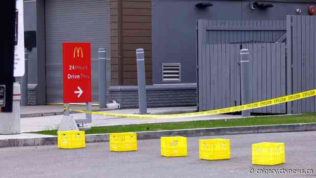 Foothills McDonald's temporarily closed after 2 employees test positive