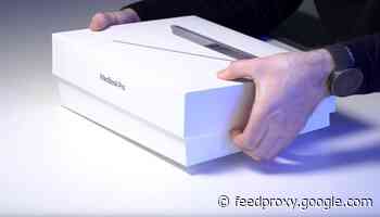 New 13 inch MacBook Pro gets unboxed (Video)