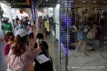 Singapore Plans Coronavirus Tests for All in Migrant Dormitories