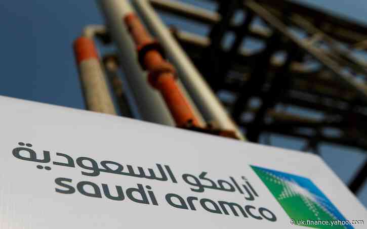 Profits plunge at Saudi Aramco