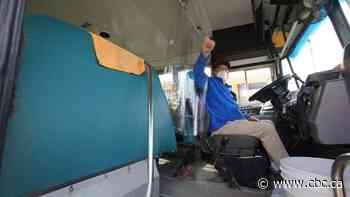 Quebec elementary school students return to new reality