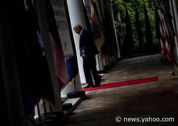 Supreme Court appears headed for a split decision on Trump taxes, financial records