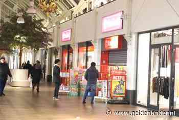 18-jarige verbrast veel geld in casino, neemt een xtc-pil en overvalt Kruidvat