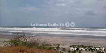 Tipitapeño es arrastrado por una ola en la Playa Amarillo en Tola, Rivas - La Nueva Radio YA