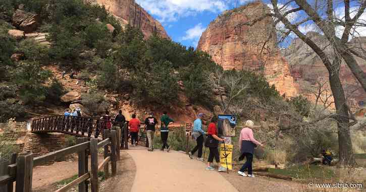 Robert Gehrke: Utah towns near national parks want tourists to visit, but hope they do so responsibly