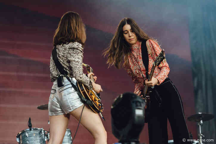 Haim to teach fans their most “iconic” dance routines via weekly Zoom classes