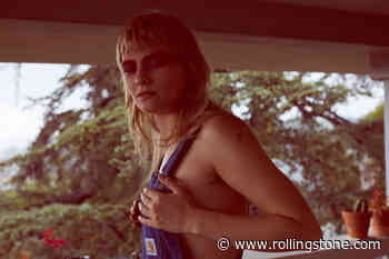 ‘In My Room’ With Cherry Glazerr