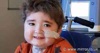 Boy returns home after receiving first of its kind double lung transplant in UK