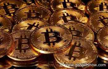 Bitcoin goes through third 'halving', falls vs US dollar - Gadgets Now