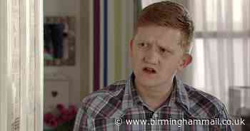 Corrie fans confused as new character appears - and Chesney is missing