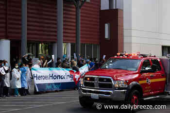 First responders parade through Centinela Hospital Medical Center, receive thanks - The Daily Breeze