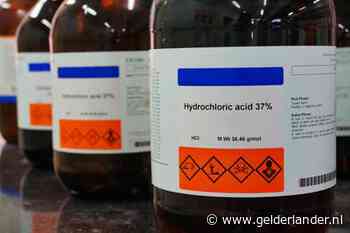 Vrouw (52) gooide zoutzuur in gezicht van verzorgster bejaarde moeder en ging vervolgens gewoon naar haar werk en uit eten