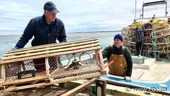 Trudeau urges consumers to 'buy Canadian' as government pledges $470M for fisheries