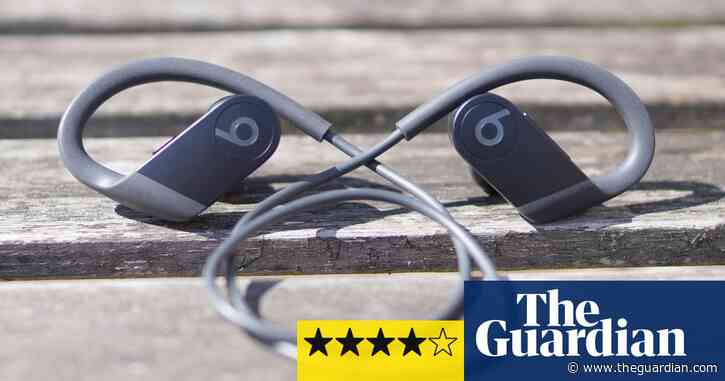 Beats Powerbeats review: Apple's cheaper Bluetooth fitness earbuds