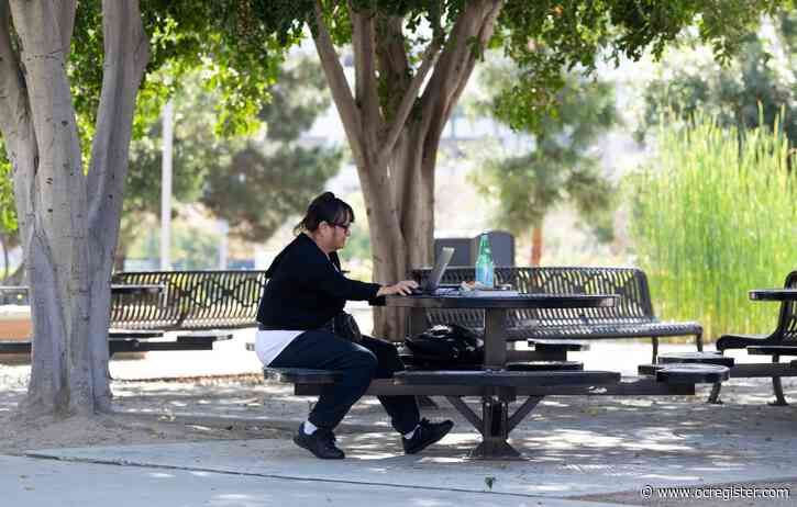 Cal State Fullerton campus quiet as students prepare for finals at home