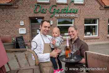 Teddy mag in Duitsland weer gasten bedienen terwijl moeder Nicole punt moest zetten achter Spijshuis Uylenspieghel