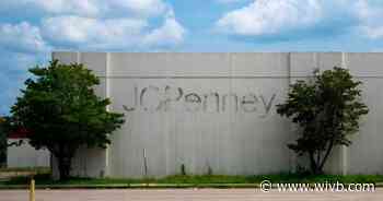 J.C. Penney offers top execs million-dollar bonuses as it faces possible bankruptcy