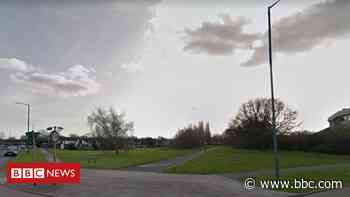 Teenagers charged over back stabbing attack - BBC News