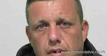 See 'vile' thug spit in policeman's face as he claims to have Covid-19 and AIDS