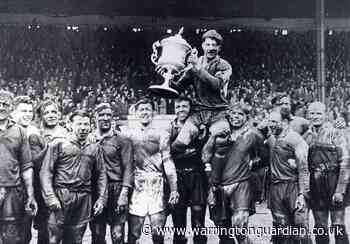 Warrington crowned 1955 champions against Oldham at Maine Road - Warrington Guardian