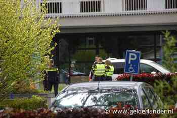 Bewoner steekt medewerker jeugdzorglocatie met scherp voorwerp in Harreveld