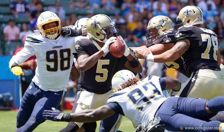 Chargers’ Isaac Rochell lends helping hand while in quarantine