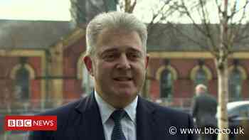 Coronavirus: UK and RoI should enforce 'similar' quarantines