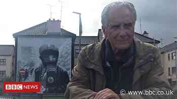 Clive Limpkin: Tributes to 'boy in the mask' photographer