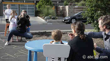 Bay Area photographer captures photos of shelter-in-place families