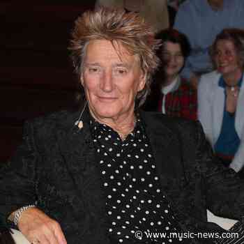 Rod Stewart surprises coronavirus survivor with $6,000 cheque