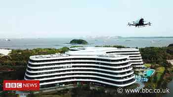 A passenger drone hotel and other technology news