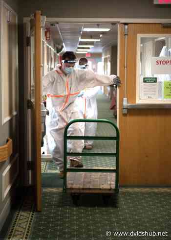 Mass. Guard members utilize civilian medical training in the COVID-19 fight - DVIDS