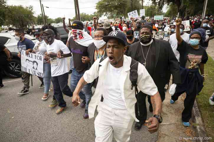 Hundreds demand justice for Arbery at Georgia rally