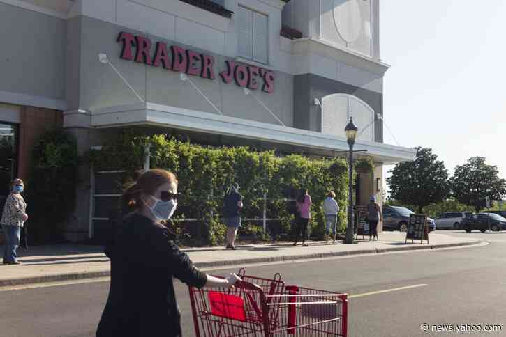 Who&#39;s Enforcing Mask Rules? Often Retail Workers, and They&#39;re Getting Hurt