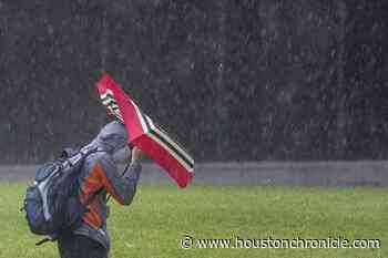 Torrential storm hits Houston, flash flood watch in effect Friday and Saturday - Houston Chronicle