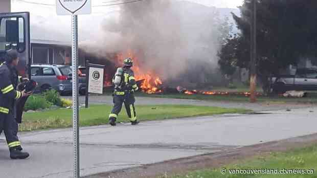 1 dead, 1 injured after Snowbirds plane crashes in Kamloops, B.C.
