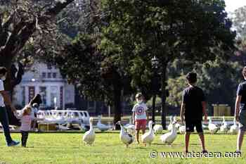 Buenos Aires relaja restricciones y permite salida de menores de 16 años - La Tercera
