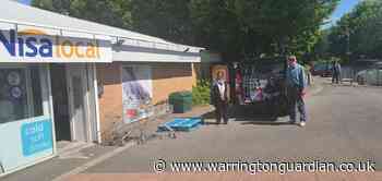 Nisa Local Birchwood raises £3k for Warrington Foodbank by selling homemade curry