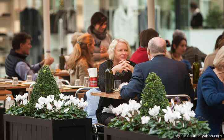 Al fresco dining ‘will not save restaurants’