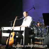 Bootham School head teacher gives free online concert