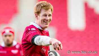 Rhys Patchell: Wales and Scarlets fly-half says sport does not matter at this time - BBC South East Wales