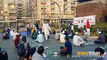 Largo Preneste, prima preghiera pubblica per la comunità musulmana tra mascherine e misura delle distanze